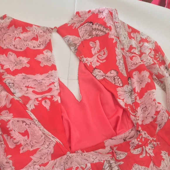 SALE 💕 🌺 Blush Coral Butterfly Romper 🌺 - Picture 3 of 3