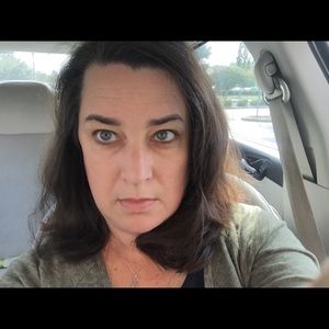 Meet your Posher, Cindy