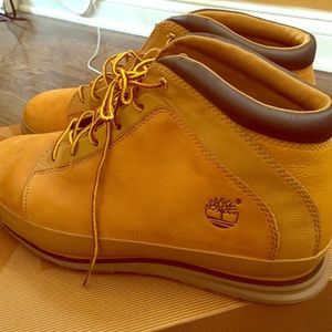 Men size 11.5 wide timberland boots
