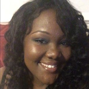Meet your Posher, Whitney