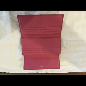 Coach wallet hot pink.