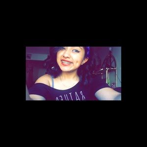 Meet your Posher, Denise