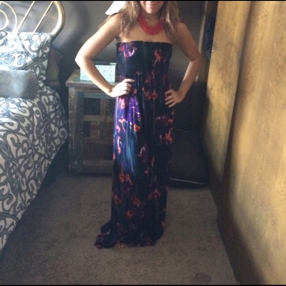 2b BEBE Black & FLORAL maxi dress-still available! - Picture 2 of 5