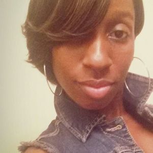 Meet your Posher, Yolanda