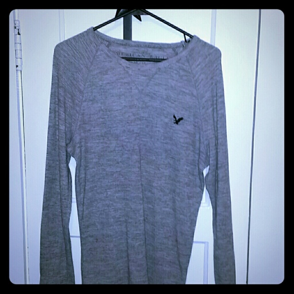 American Eagle mens large gray longsleeve shirt