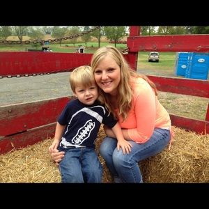 Meet your Posher, Cortney