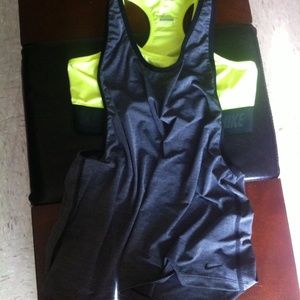 Nike Dri-Fit Bra & Loose Tank 2 Fer