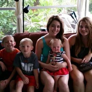 Meet your Posher, Talia