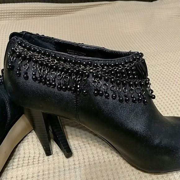 Booties - Picture 3 of 4