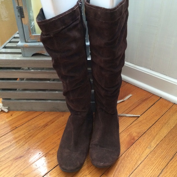 Slouchy Brown Faux Suede Boots 🍂🍁