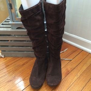 Slouchy Brown Faux Suede Boots 🍂🍁