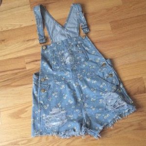 Overall jean shorts