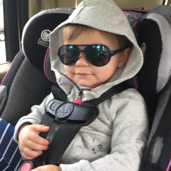 Meet your Posher, Heather - Picture 2 of 2