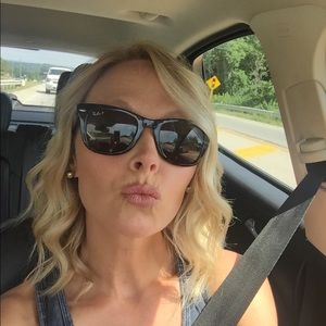 Meet your Posher, Lindsay