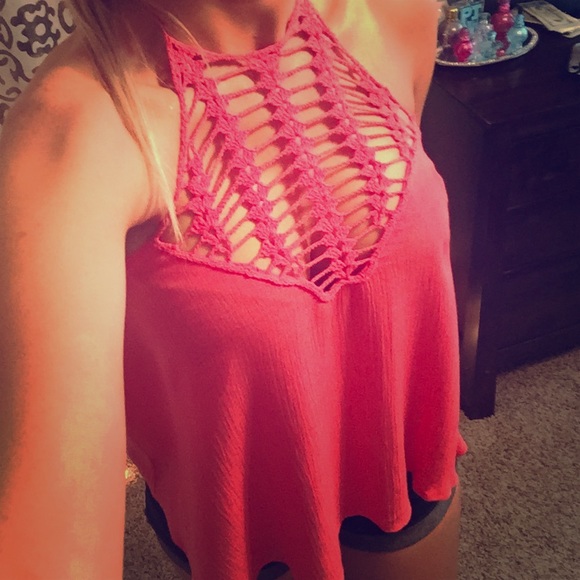 Cute neck detail halter top pink