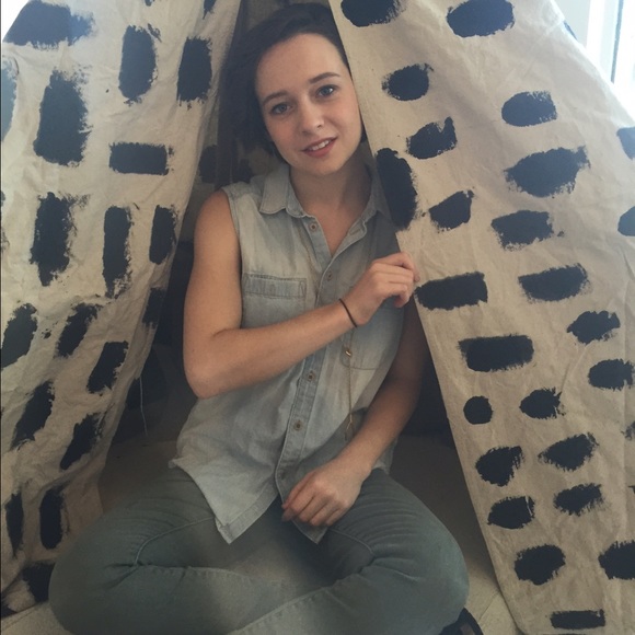 Meet your Posher, Kara! - Picture 2 of 4