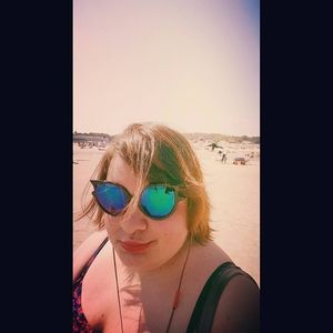 Meet your Posher, Milli