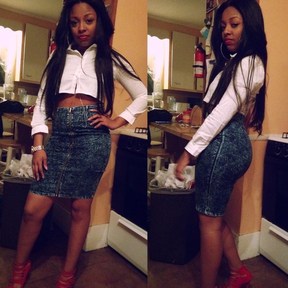 Denim Pencil skirt with front zipper