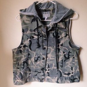 hooded vest