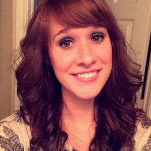 Meet your Posher, Whitney