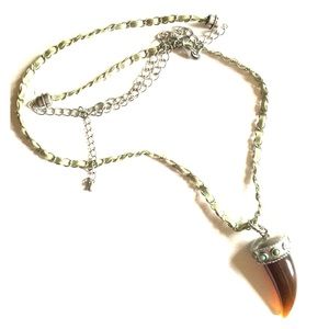 NWOT! Lia Sophia necklace.