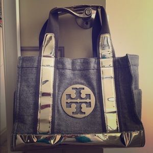 Limited Addition Tory Burch Tote in Gray Flannel