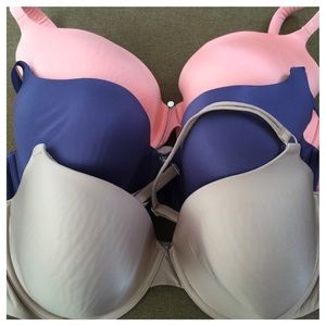 Bundle of Victoria secrets bra