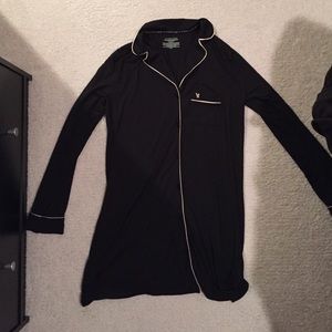 NWOT Victoria's Secret Sleep Shirt