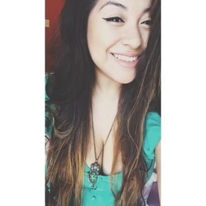 Meet your Posher, Cristina