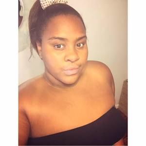 Meet your Posher, Chrissy