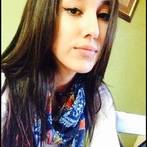 Meet your Posher, Melissa