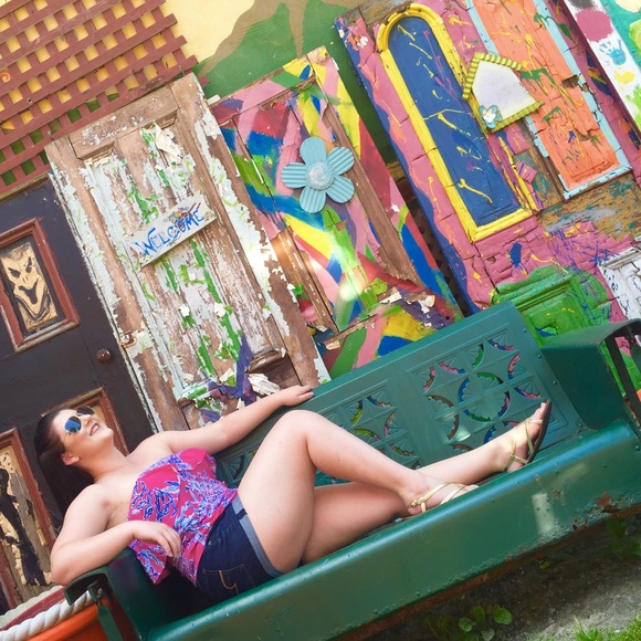 Meet your Posher, Rachel - Picture 2 of 2