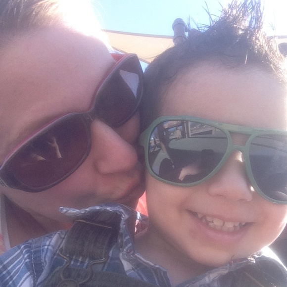 Meet your Posher, Melanie - Picture 3 of 3