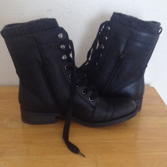 Black brand new never been worn combat boots - Picture 4 of 4