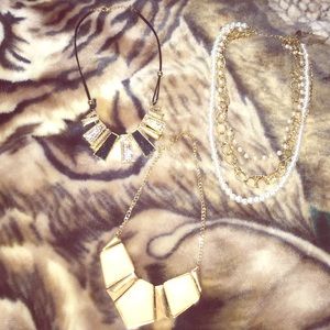 Selling 3 necklaces