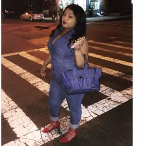 Meet your Posher, Aisha