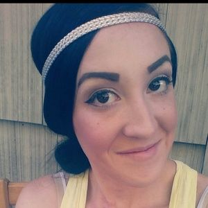 Meet your Posher, Briana