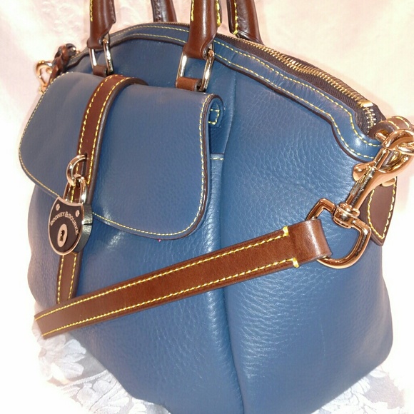 FINAL PRICE Dooney and Bourke Satchel - Picture 3 of 4