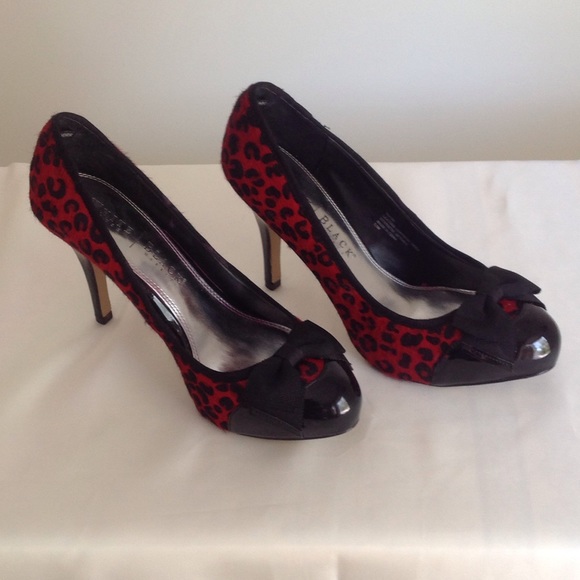 🦋 Gorgeous! WH|BM "Naomi" EUC Size 7.5