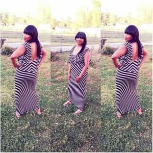 Meet your Posher, Dee dee