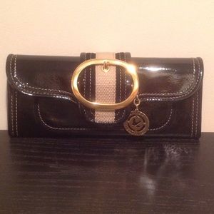 Juicy wallet never used