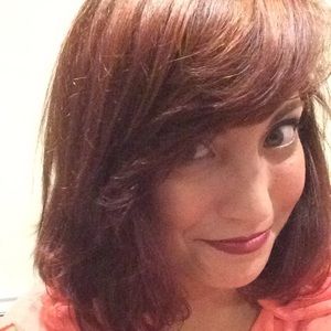 Meet your Posher, Maxine