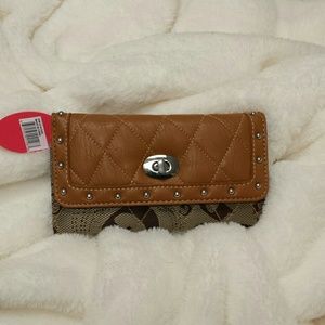 Women's Tan G Wallet