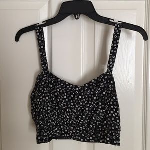 flowered pattern crop top.