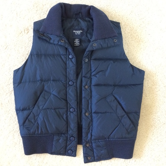 Abercrombie & Fitch Jackets & Blazers - Abercrombie & Fitch Navy Down Puff Vest SZ XS