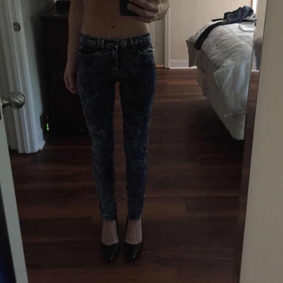 High waisted skinny jeans