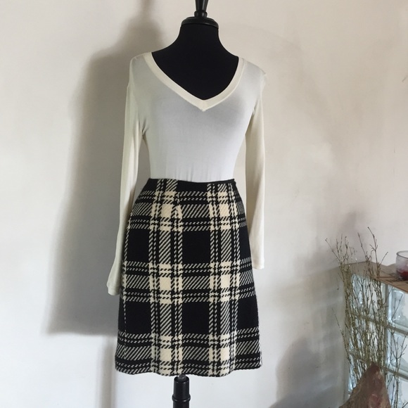 INC wool houndstooth skirt. - Picture 1 of 3