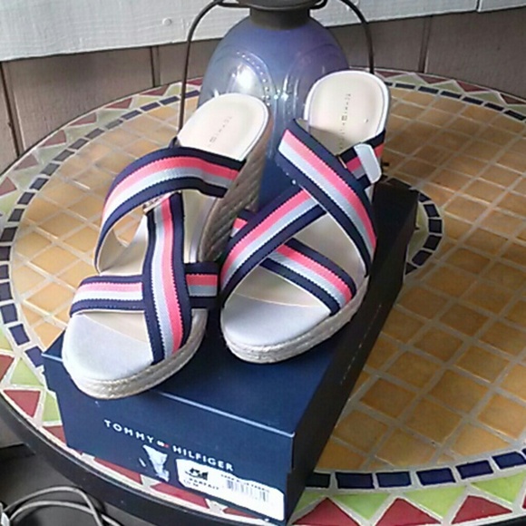 Women's shoes