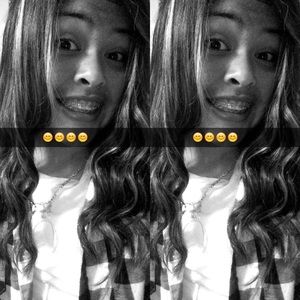 Meet your Posher, Miryam