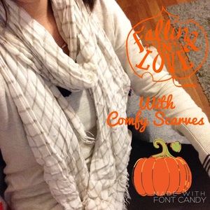 American Eagle White w/Brown Plaid Scarf